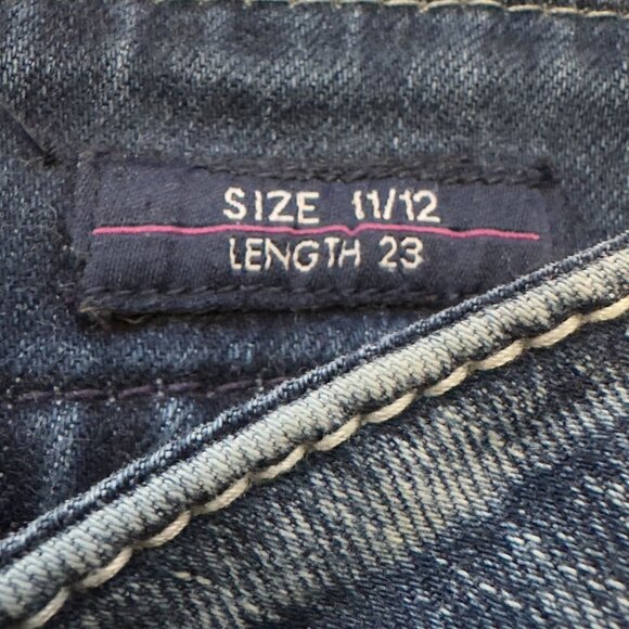 Vigoss The Chelsea Capri Jeans Size 11/12 Women's Distressed Embroidered Denim - Picture 9 of 11